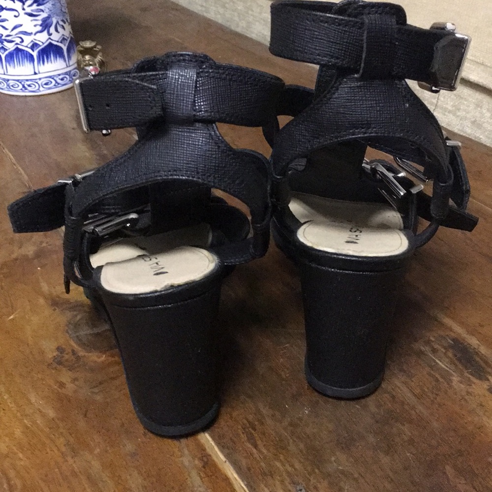 Sandals - Picture 3 of 6